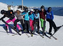 Bestes Wetter und beste Laune bei der Skifahrt der 9. Klassen im Zillertal